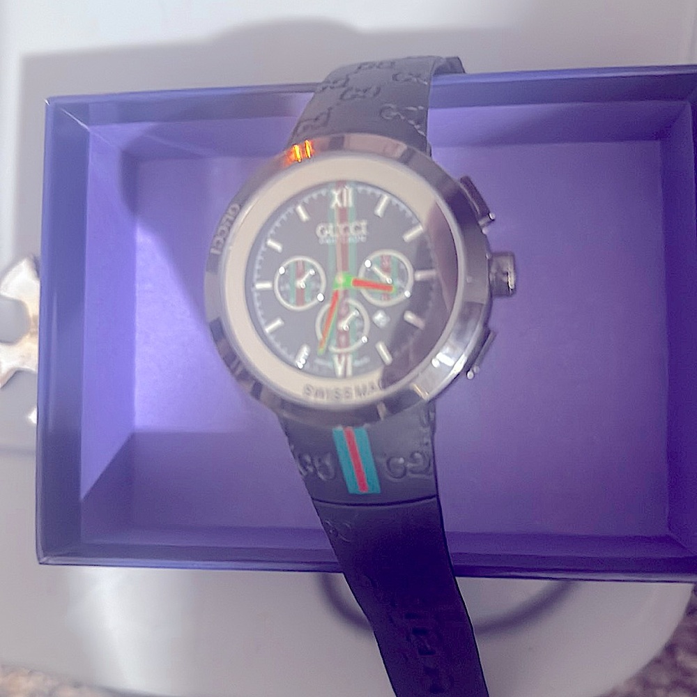 Mens Gucci watch
